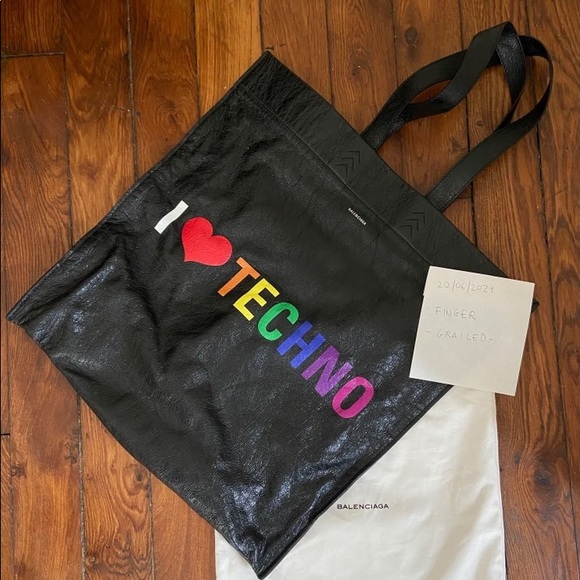 ⭐️ Balenciaga I ❤️ Techno Tote - Picture 3 of 4